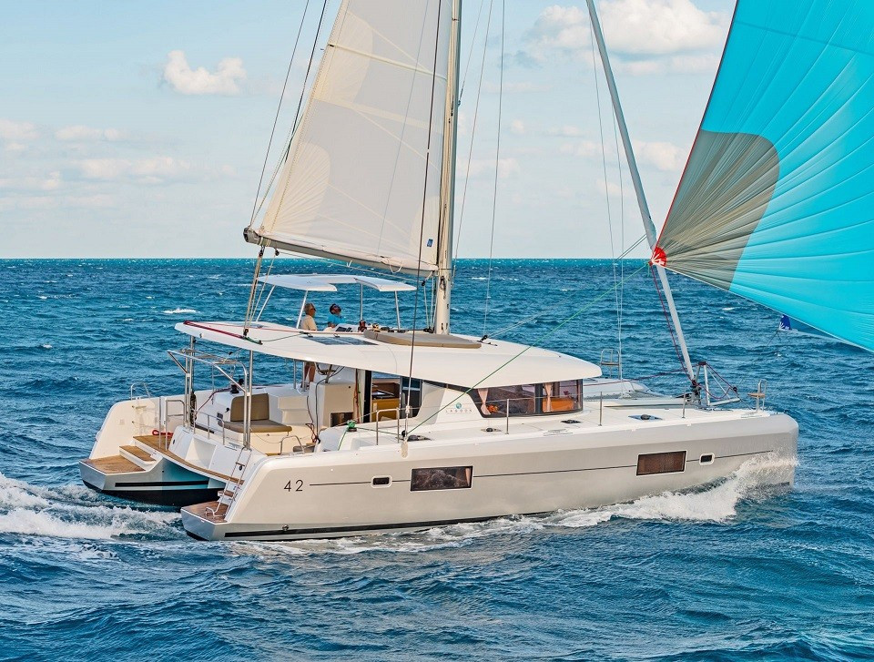 Yacht LAGOON - 42 "White Pearl"