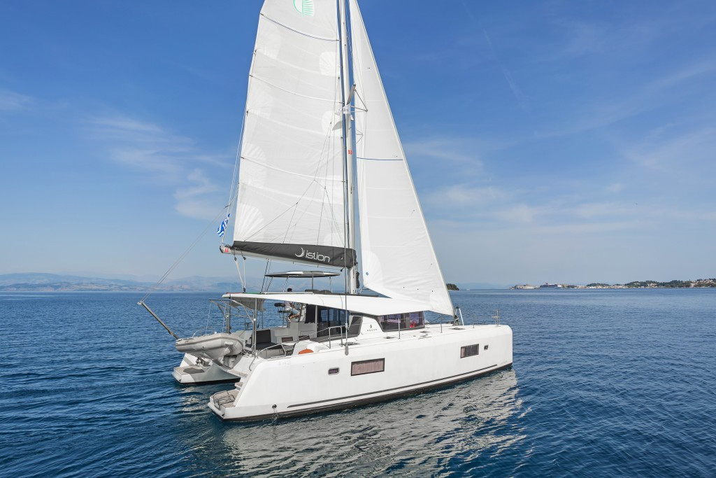 Yacht LAGOON - 42 "Pulsar"
