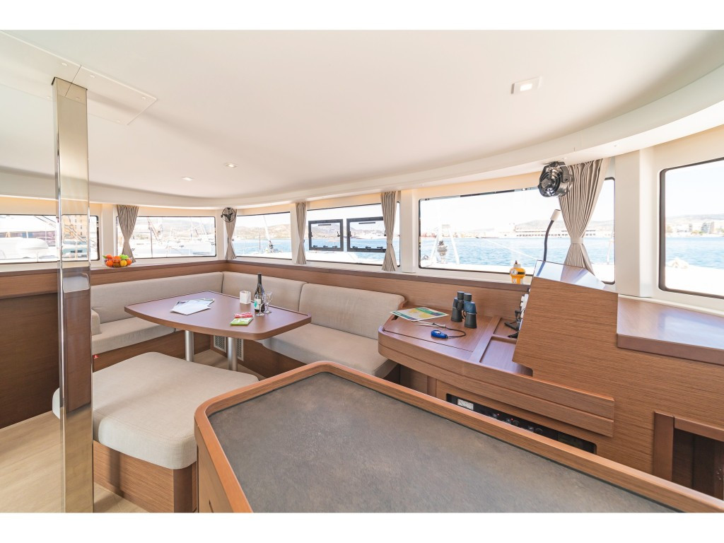 Yacht LAGOON - 42 "Aurora"