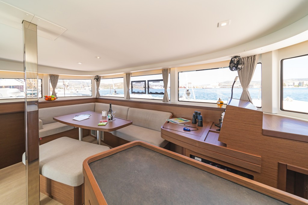 Yacht LAGOON - 42 "Aurora"