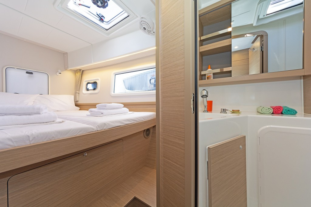 Yacht LAGOON - 42 "Dream Waters"