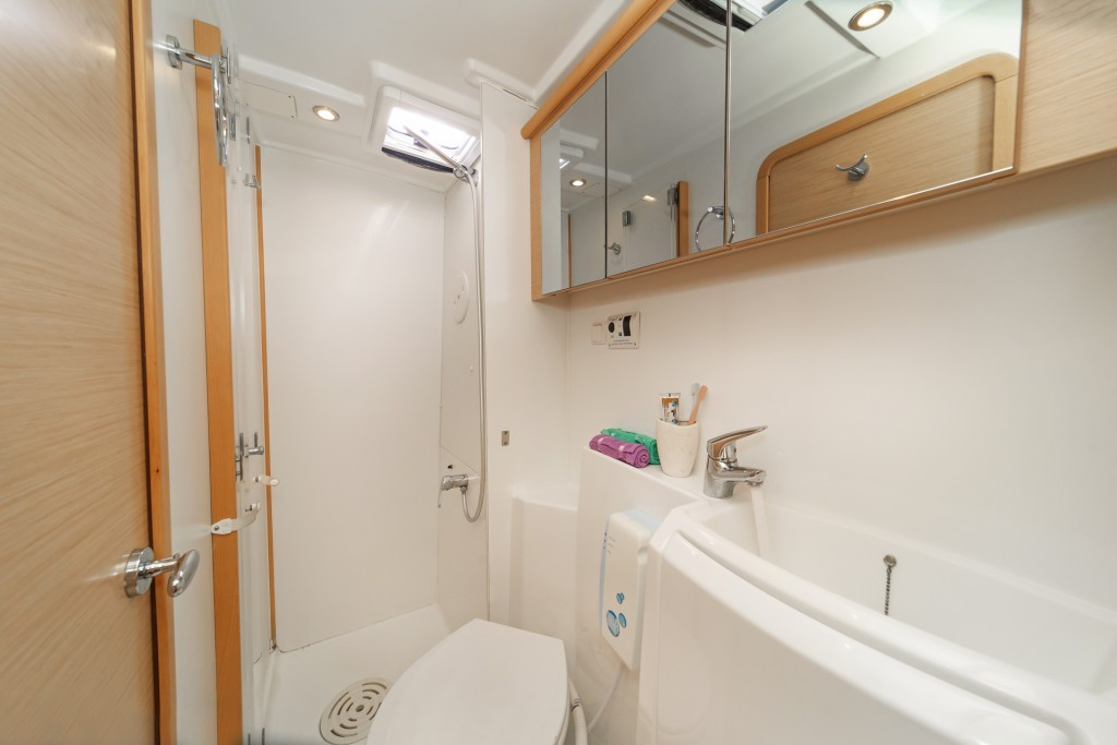 Yacht LAGOON - 421 "Silverstar II"