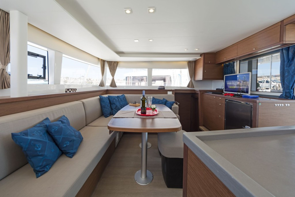 Yacht LAGOON - 450 F "Thetis"