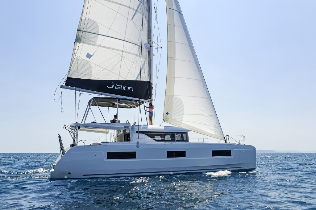 Yacht LAGOON - 46 "Emmelia"