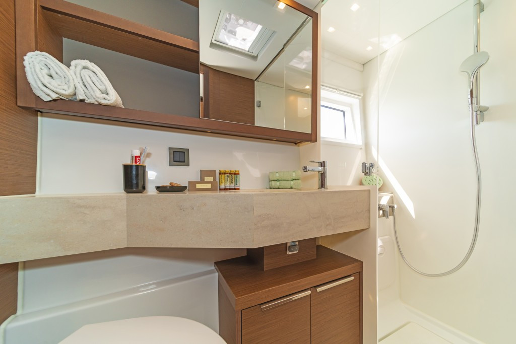 Yacht LAGOON - 46 "If"