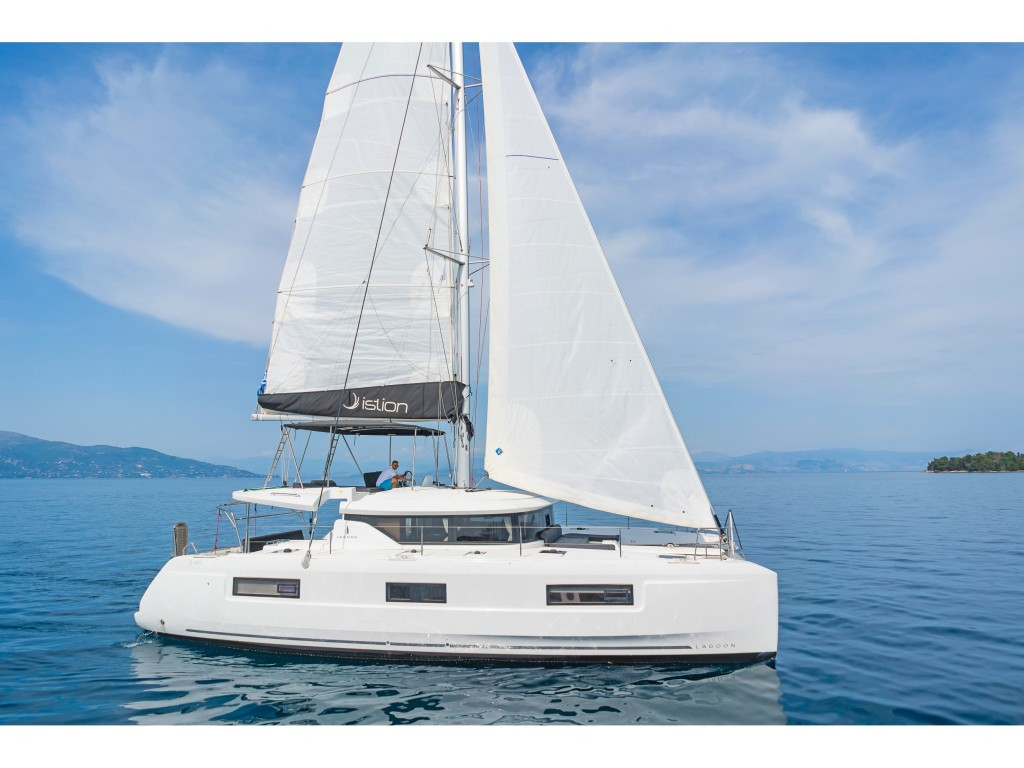 Yacht LAGOON - 46 "No Worries"