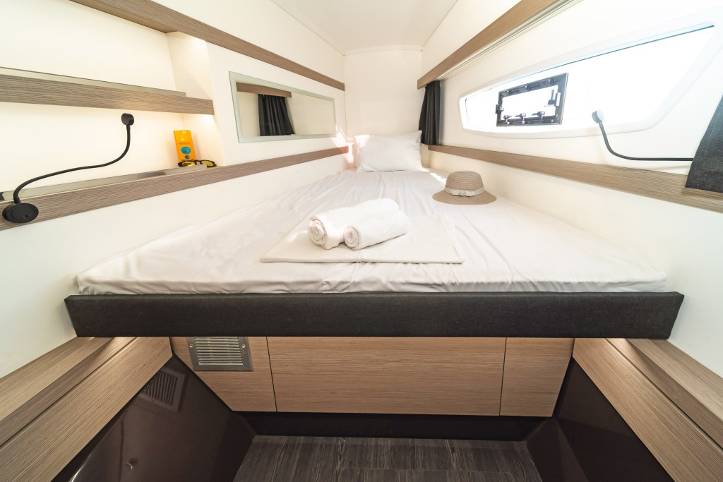 Yacht FOUNTAINE PAJOT - Lucia 40 "Fortuna"