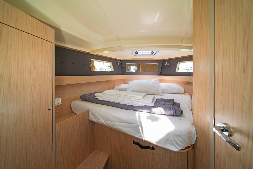 Yacht BENETEAU - Oceanis 41.1 "Elena"