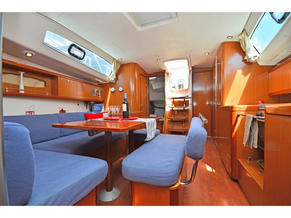 Yacht BENETEAU - Oceanis 43 "Belamour"