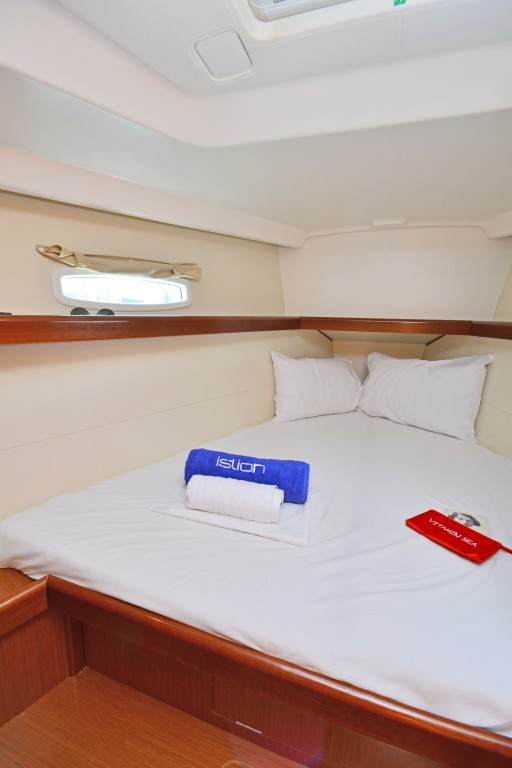 Yacht BENETEAU - Oceanis 43 "Belamour"