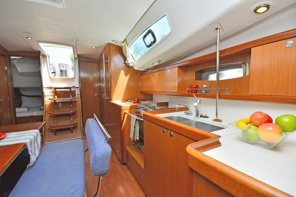 Yacht BENETEAU - Oceanis 43 "Konstantinos"