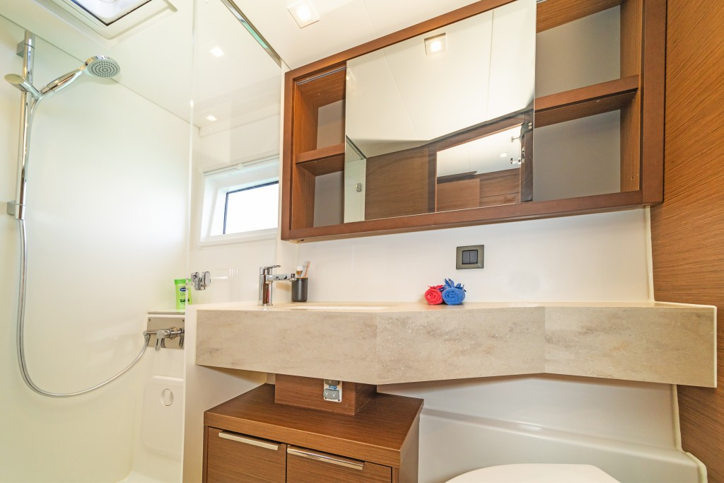 Yacht LAGOON - 46 "Pnoe"