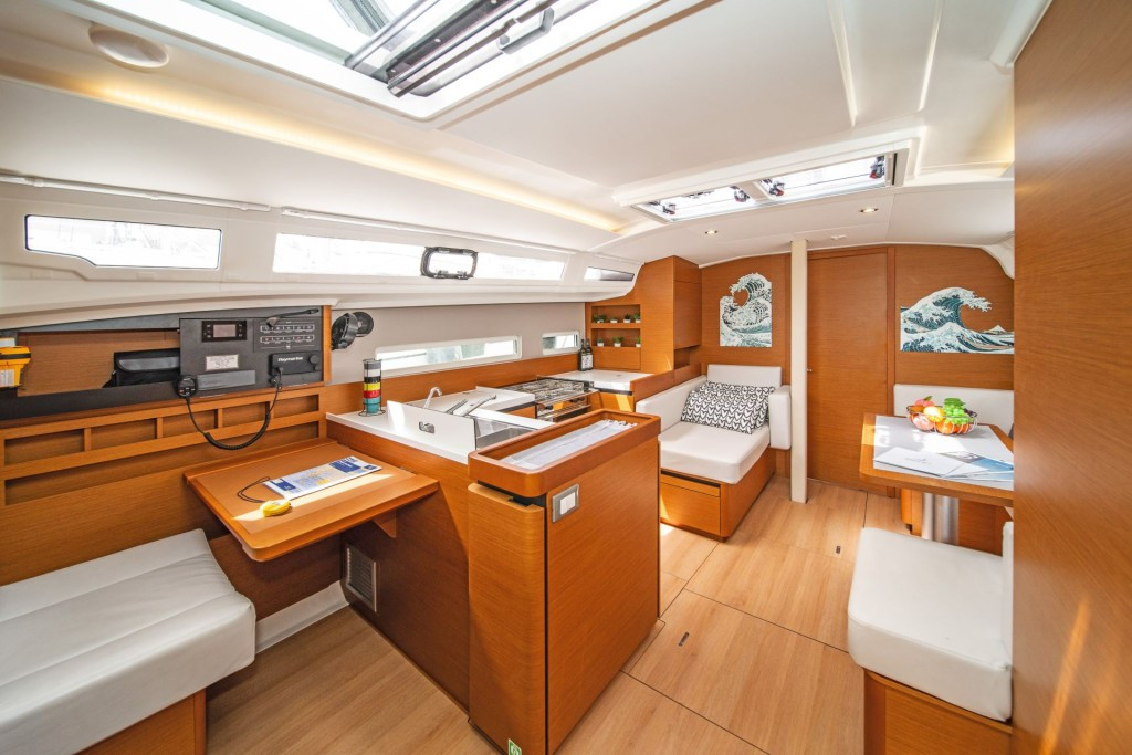 Yacht JEANNEAU - Sun Odyssey 410 "Aella"