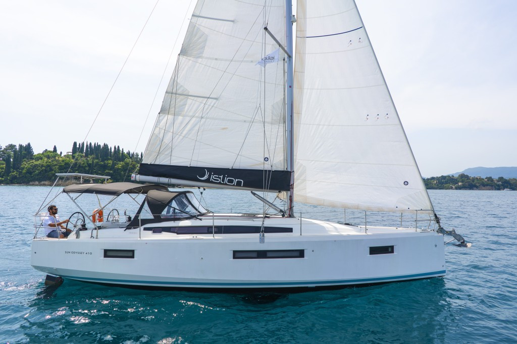 Yacht JEANNEAU - Sun Odyssey 410 "Sea Whisper"