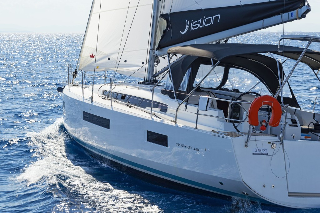 Yacht JEANNEAU - Sun Odyssey 440 "Mike Charlie"