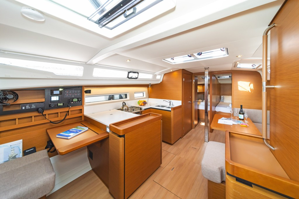 Yacht JEANNEAU - Sun Odyssey 440 "Esperos"