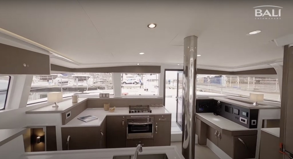 Yacht CATANA - Bali 4.2 "Persona Grata"