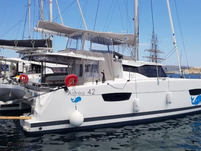 Yacht FOUNTAINE PAJOT - Astrea 42 "Wild Baleine"