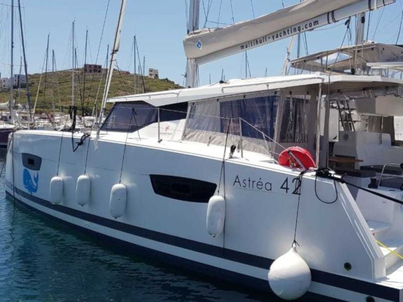 Yacht FOUNTAINE PAJOT - Astrea 42 "Wild Baleine"