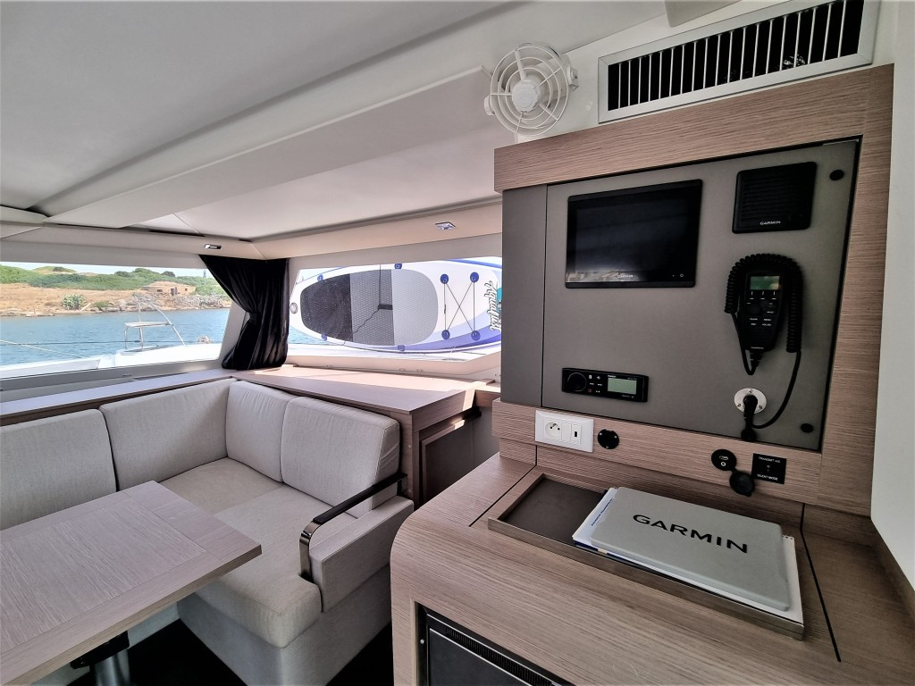 Yacht FOUNTAINE PAJOT - Isla 40 "Joy"