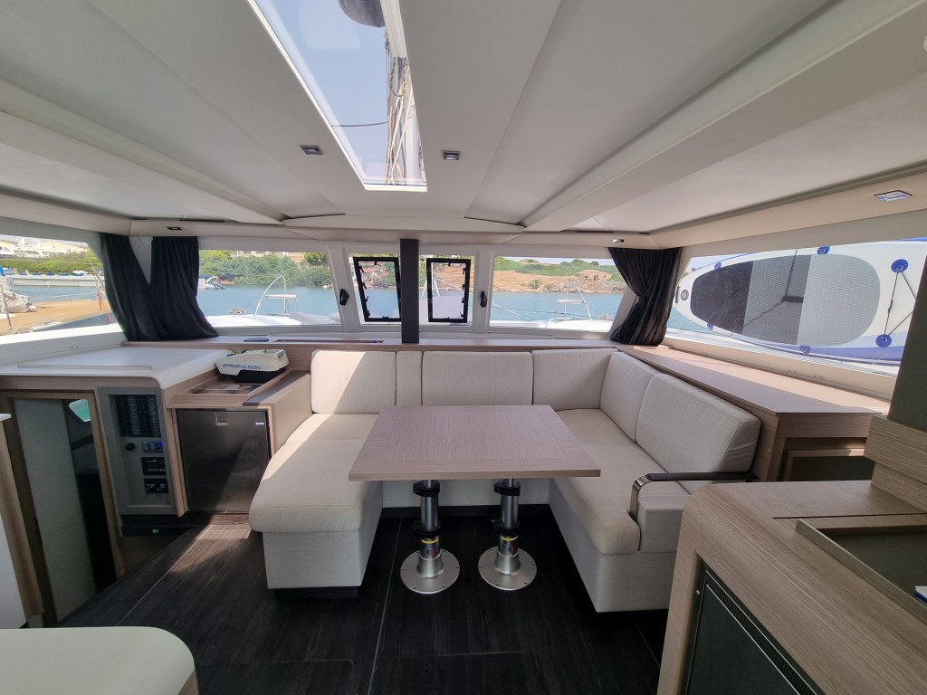 Yacht FOUNTAINE PAJOT - Isla 40 "Joy"