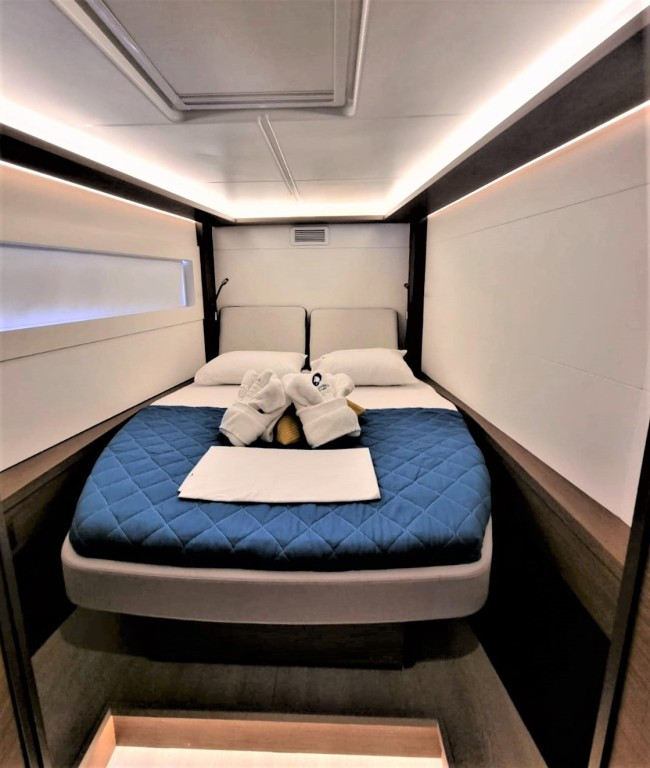 Yacht LAGOON - 46 "Free Bird II"