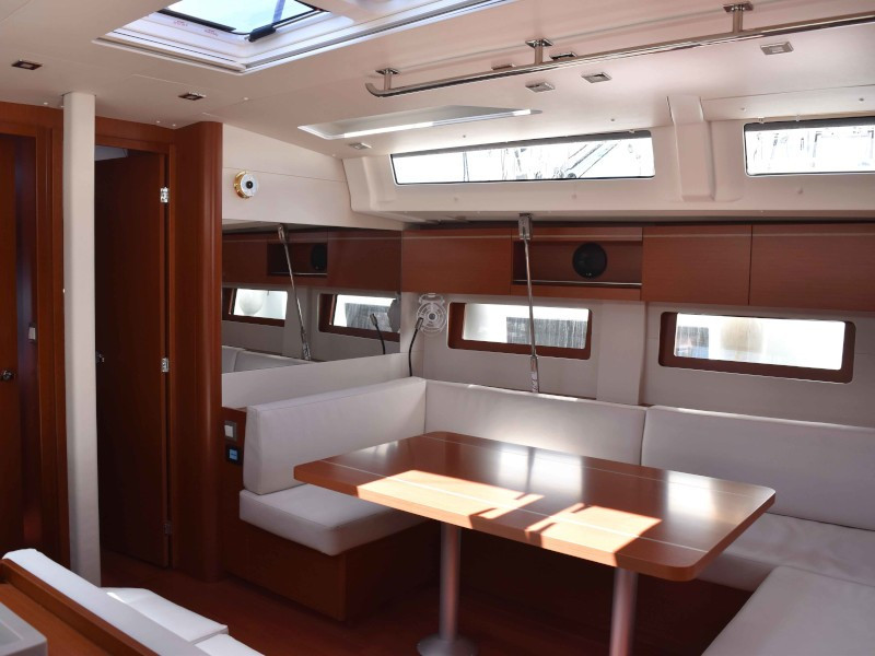 Yacht BENETEAU - Oceanis 51.1 "Euphoria"