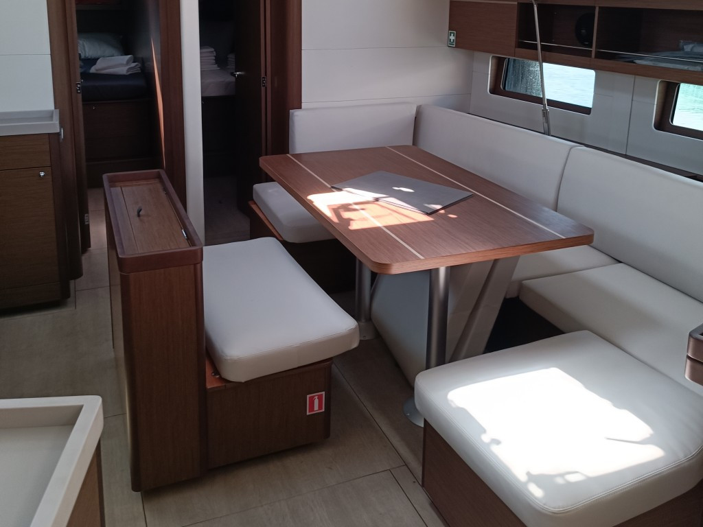 Yacht BENETEAU - Oceanis 46.1 "Bella"