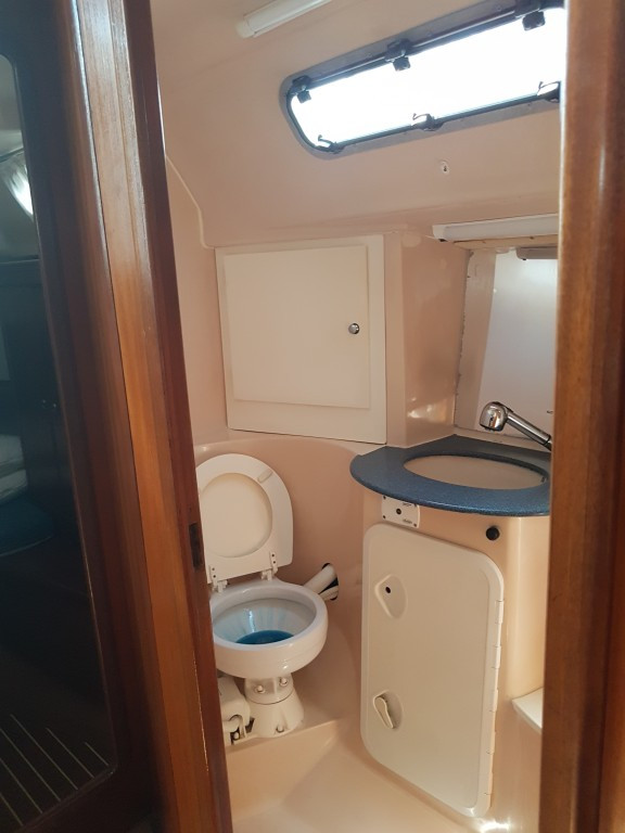 Yacht BAVARIA - 40 "Alegria"