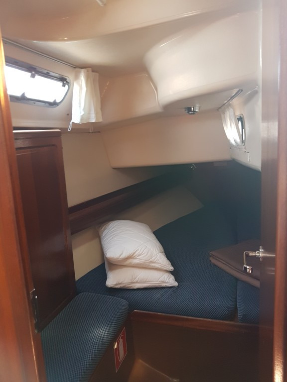 Yacht BAVARIA - 40 "Alegria"