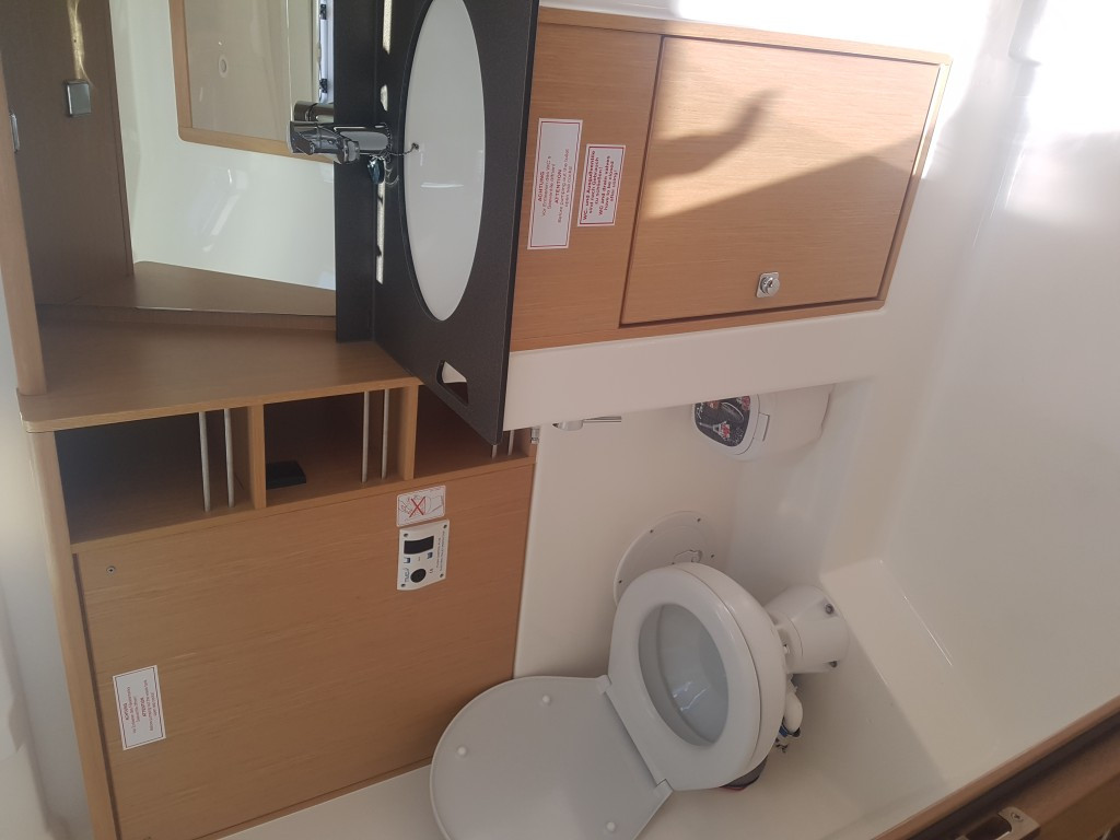 Yacht BAVARIA - Cruiser 41 "Amalfi"