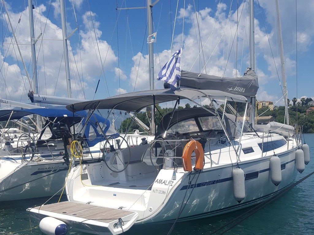 Yacht BAVARIA - Cruiser 41 "Amalfi"