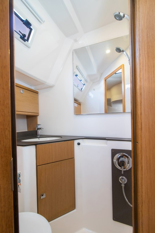 Yacht BAVARIA - Cruiser 46 "Electra"