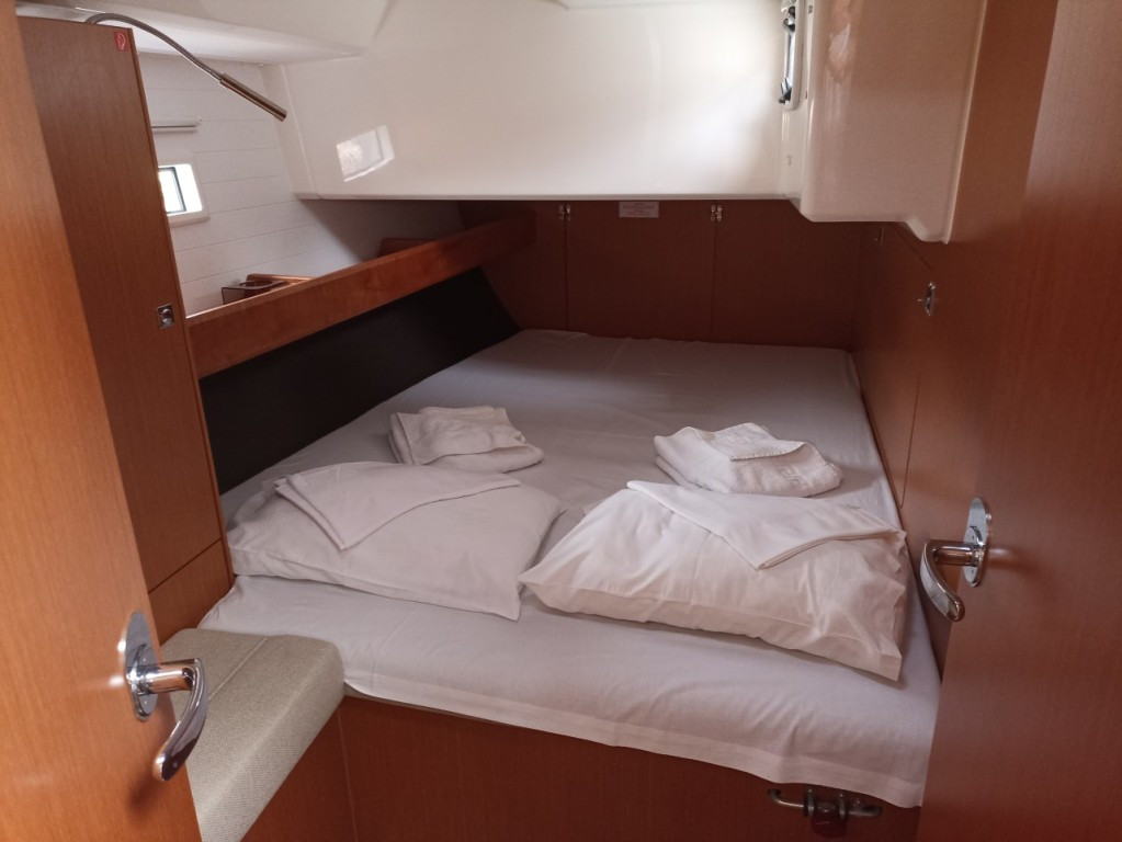 Yacht BAVARIA - Cruiser 46 ""