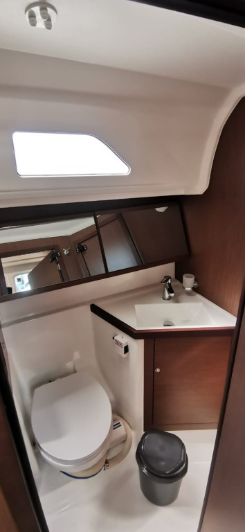 Yacht BENETEAU - Oceanis 40.1 "Niovi"