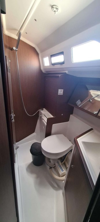 Yacht BENETEAU - Oceanis 40.1 "Niovi"