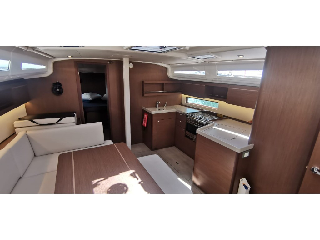 Yacht BENETEAU - Oceanis 40.1 "Niovi"
