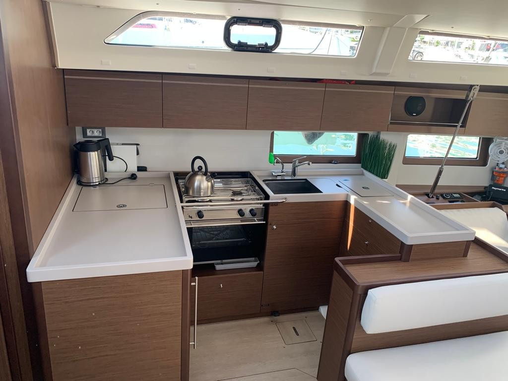 Yacht BENETEAU - Oceanis 51.1 "Olga"