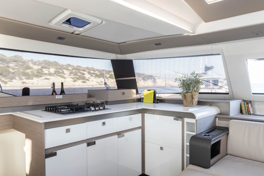 Yacht FOUNTAINE PAJOT - Elba 45 "Jasmine"