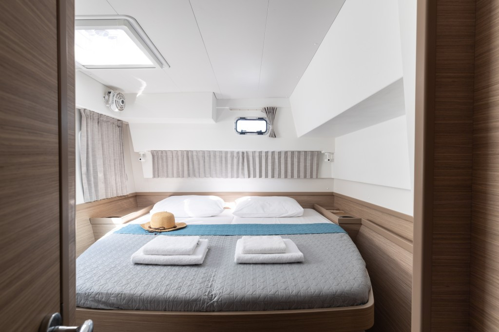 Yacht LAGOON - 42 "Utopia"