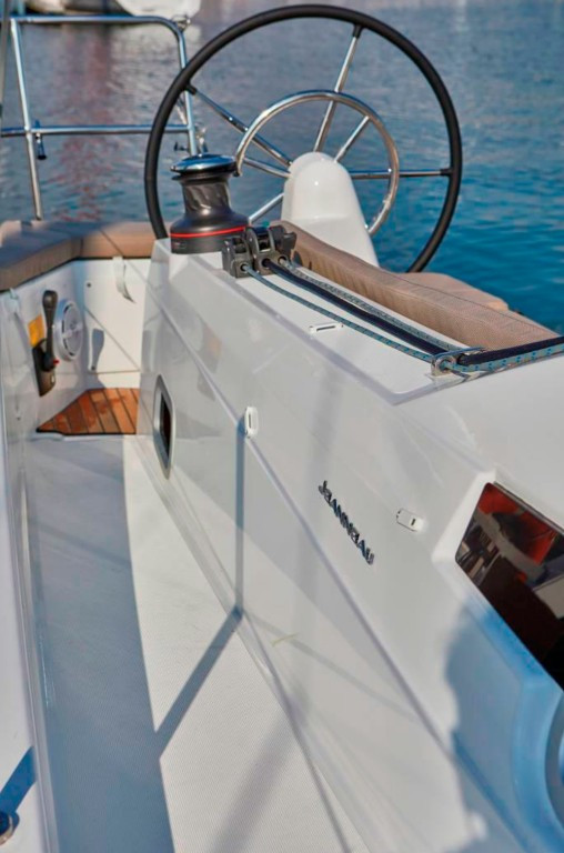 Yacht JEANNEAU - Sun Odyssey 410 "Aloha"