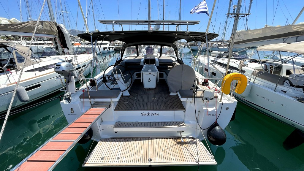 Yacht BENETEAU - Oceanis 51.1 "Black Swan"