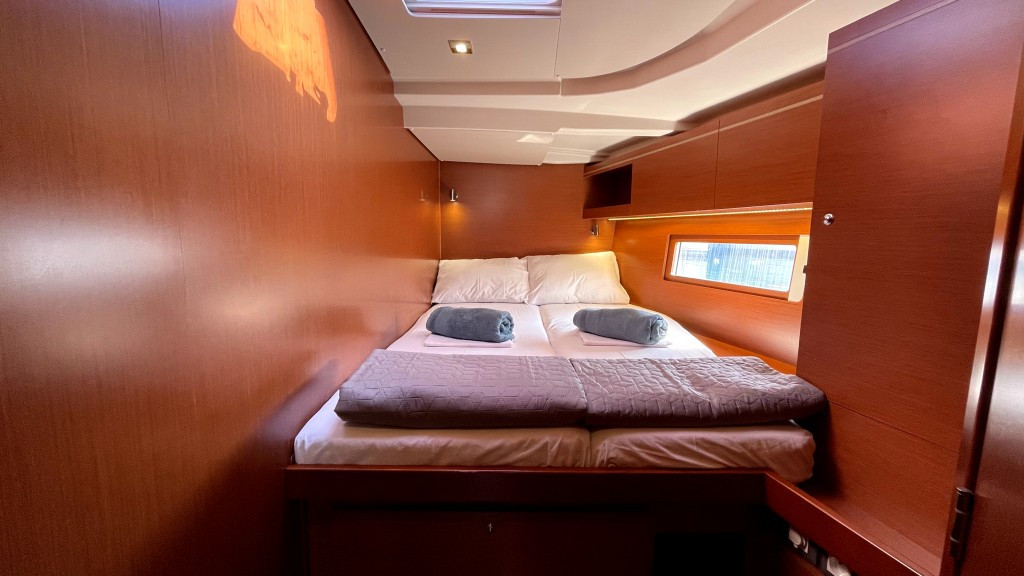 Yacht BENETEAU - Oceanis 51.1 "Black Swan"