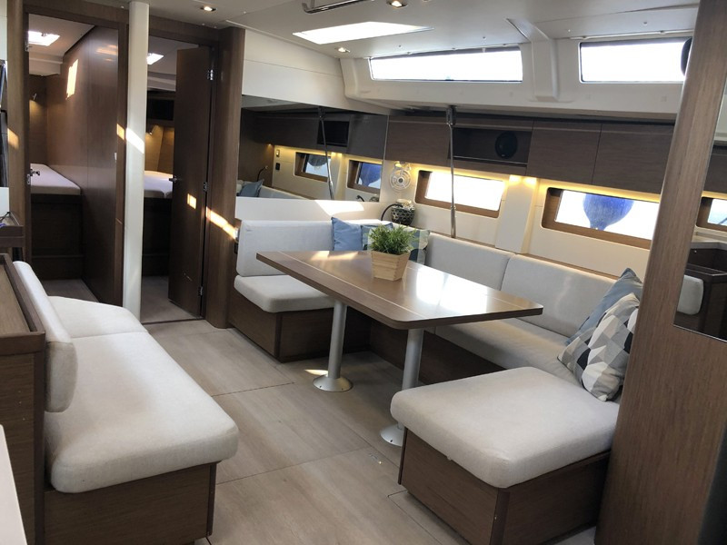 Yacht BENETEAU - Oceanis 51.1 "Salt Water"