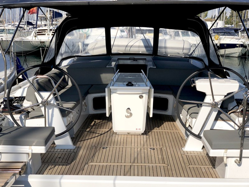 Yacht BENETEAU - Oceanis 51.1 "Salt Water"