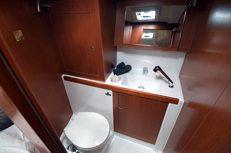 Yacht BENETEAU - Oceanis 41.1 "Norma"