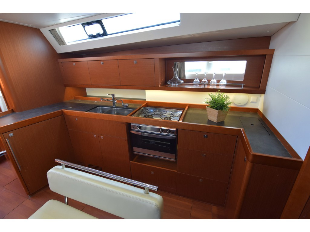 Yacht BENETEAU - Oceanis 45 "Semiramis"