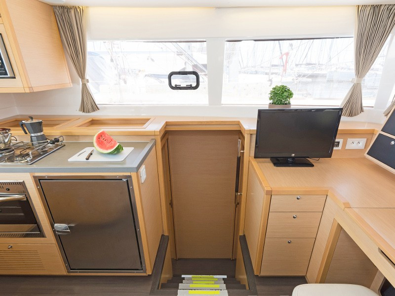 Yacht LAGOON - 450 F "Marmar"