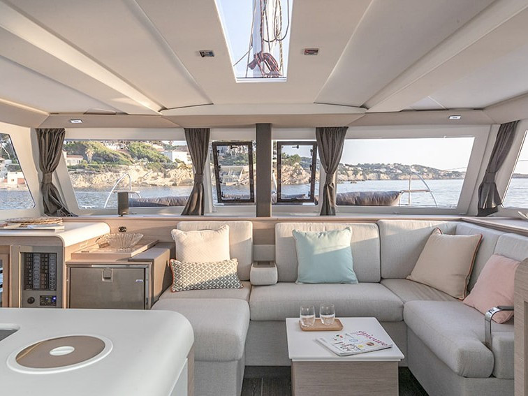 Yacht FOUNTAINE PAJOT - Isla 40 "Blue Serenity"