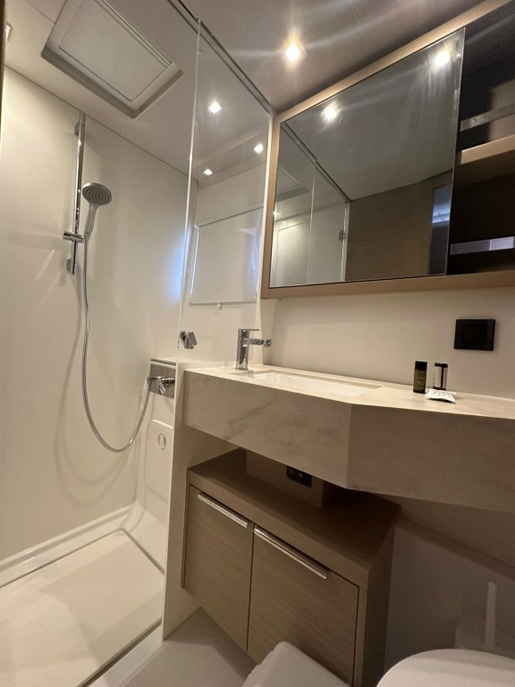 Yacht LAGOON - 46 "Cass"